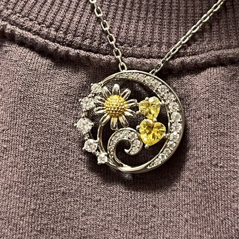 Silver and Yellow Women's Ring - Picture 6 of 6